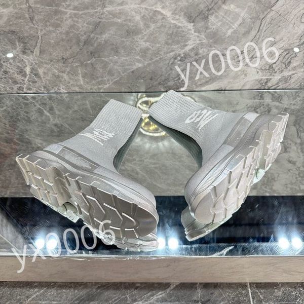 

2023 new luxurys casual shoes four season white sports women's and men's casual board shoes kinds of comfortable all cow leather, Black