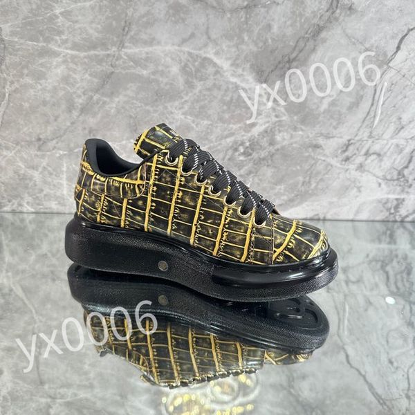 

2023 new luxury casual shoes small white shoes lovers' letters flat bottom lace up board shoes men's and women's sports low, Black