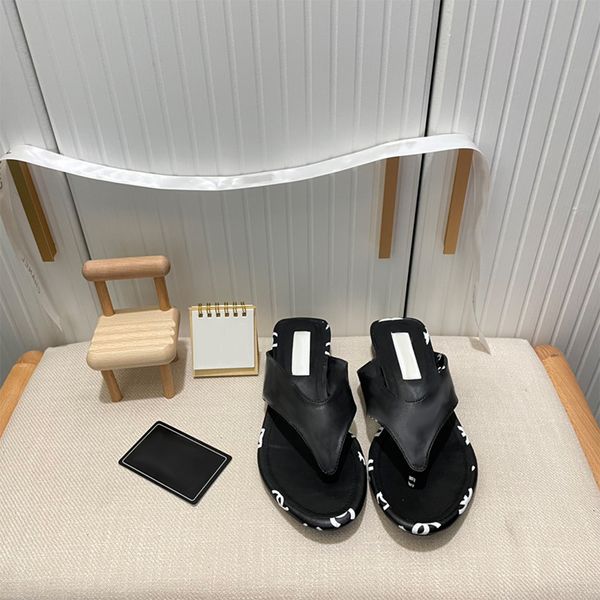 

designer sandal womens slipper flip flop platform heel open mold italy outsole classic black brand logo designer slippers woman sandals slid