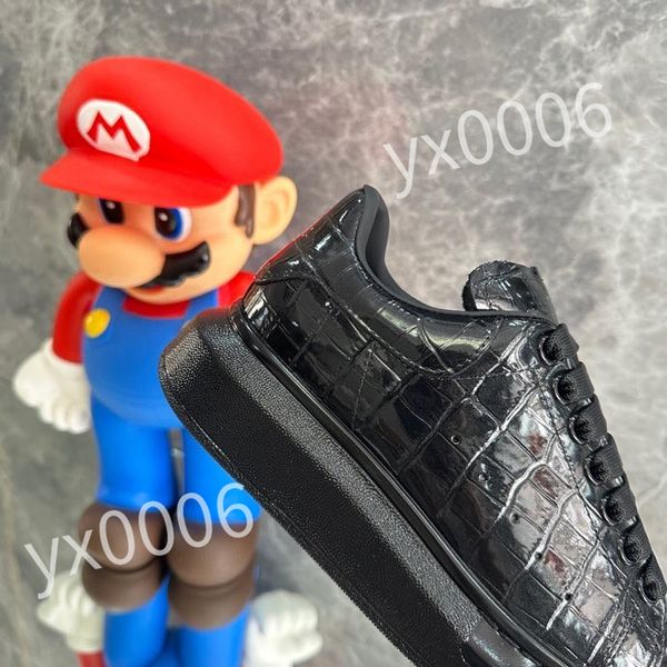 

new luxurys casual shoes small white shoes lovers' letters flat bottom lace up board shoes men's and women's sports low shoe, Black