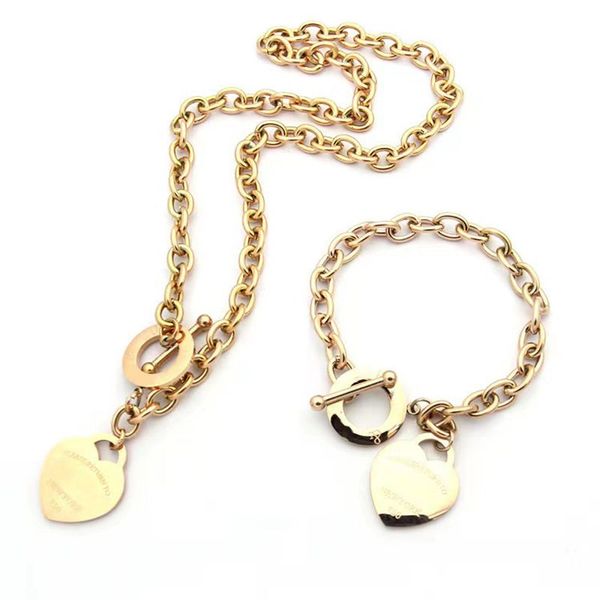 

new luxury love pendant necklace charm fashion men and women necklaces stainless steel designer jewelry, Silver