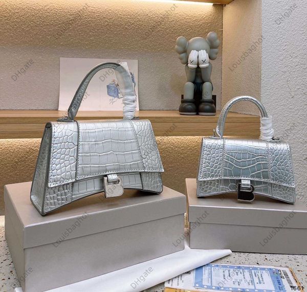 

ss23 lady shopping bags fashion handbags women totes shoulder cross body half moon luxury genuine leather classic retro purse wallets handle