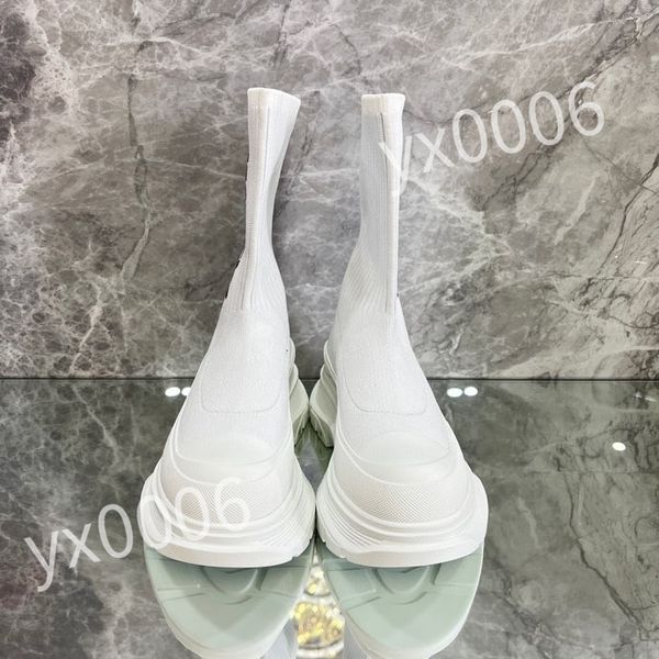 

2023 luxurys casual shoe four season white sports women's and men's casual board shoes kinds of comfortable all cow leather, Black