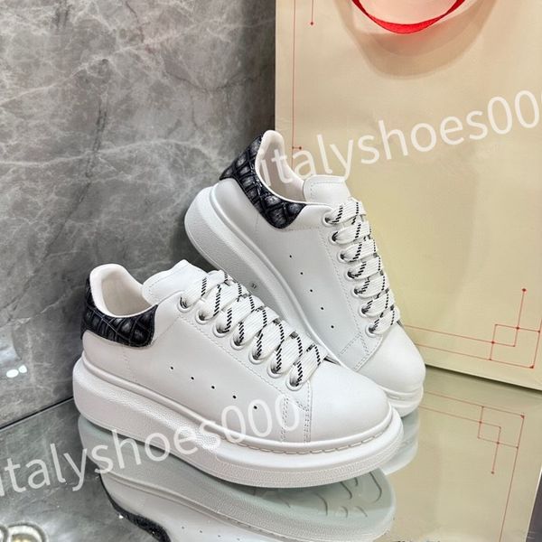 

new luxurys fashion shoes white black dream sneaker womens and mens rubber sole soft calfskin leather lace-up trainers