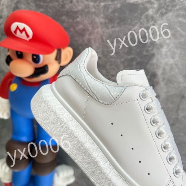 

2023 new luxury casual shoes small white shoes lovers' letters flat bottom lace up board shoe men's and women's sports low s, Black