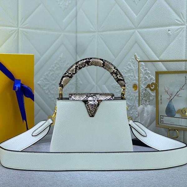 

designer tote bag luxurys women handbags v letter shoulder bag large capacity cross body bag handbags inall categories leather wallet 21x14x