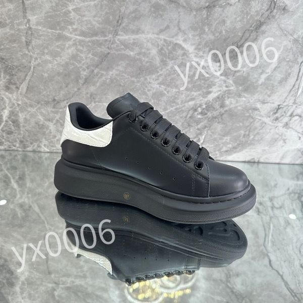 

new casual shoes small white shoes lovers' letters flat bottom lace up board shoes men's and women's sports low shoes, Black
