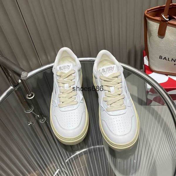 

autries leather small white shoes women's korean thick bottom layer cow leather round head skate shoe ept sports casual board shoes, Black