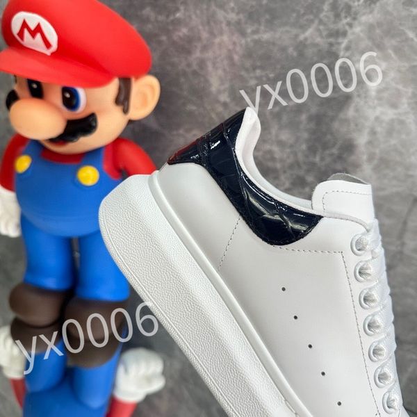 

new luxurys casual shoes small white shoes lovers' letters flat bottom lace up board shoe men's and women's sports low shoes, Black