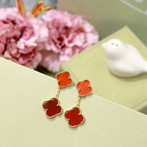 

classics earrings designer van clover stud earing luxury four-leaf flower charm women ear clip flower jewelry womam 89, Golden;silver