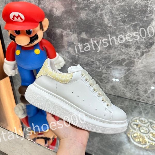 

new fashion shoe white black dream sneaker womens and mens rubber sole soft calfskin leather lace-up trainers