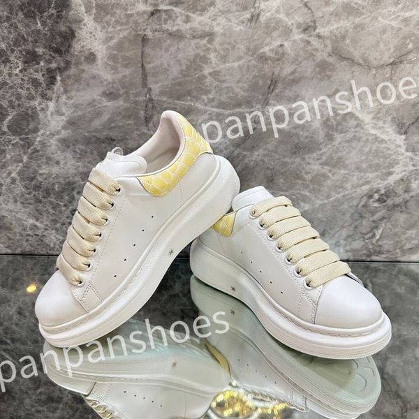 

2023 luxury designer sneakers casual shoes leather lace up men fashion platform white black mens womens espadrilles sports trainer