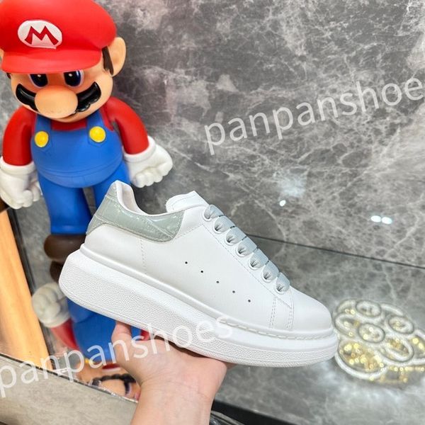 

new luxurys designer sneakers casual shoes leather lace up men fashion platform white black mens womens espadrilles sports trainer