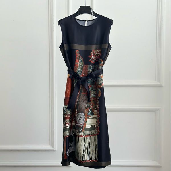 

runway 2023 spring summer art printed silk, Black