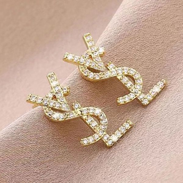 

18k gold plated austrian crystal letter logo stud earrings for women european and usa popular simple designer earrings wedding bride jewelry, Golden;silver