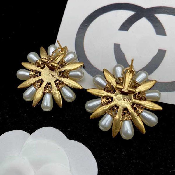 

fashion double pearl petal flower ancient earclips brass earrings, Silver