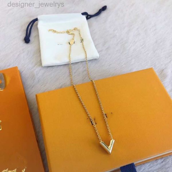 

designer luxury jewelry necklace bracelet fashion bracelets gold necklace for femininity exquisite amous ladies earrings wedding party, Silver