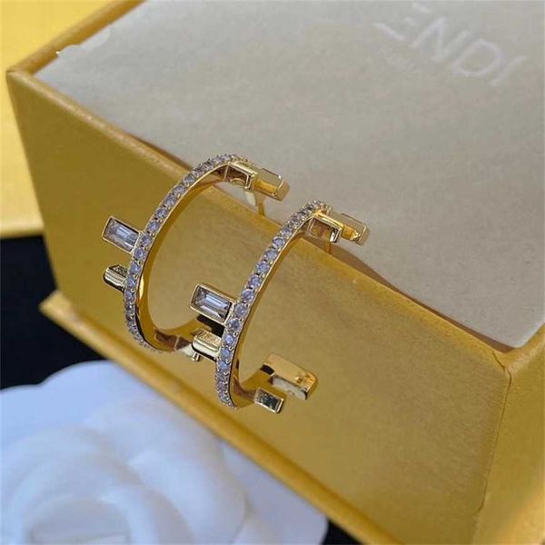 

2023 new fenjia f-letter rhinestone silver needle with niche design high-end feel fashionable and versatile earrings for women, Golden