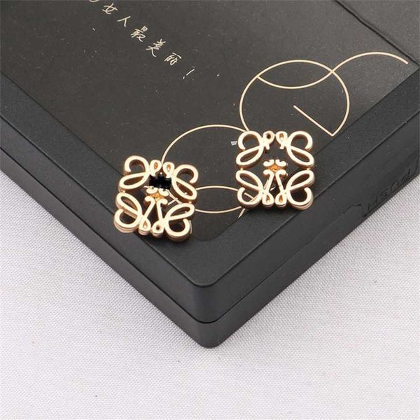 

2023 luo women's texture french simple ins cool and elegant personality korean hip hop earrings, Golden