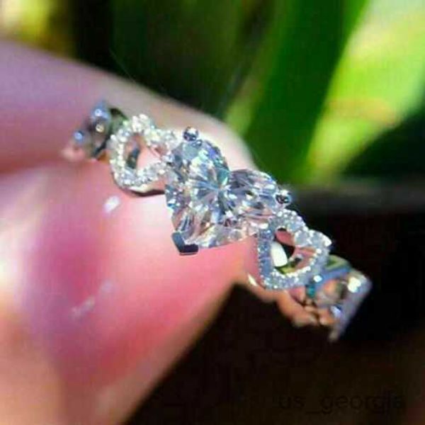

band rings female white crystal stone ring classic silver color engagement ring luxury love heart zircon wedding rings for women r230625