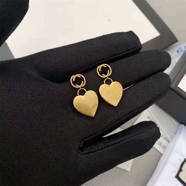 

2023 gujia letter love new simple and fashionable style trendy earrings, Golden