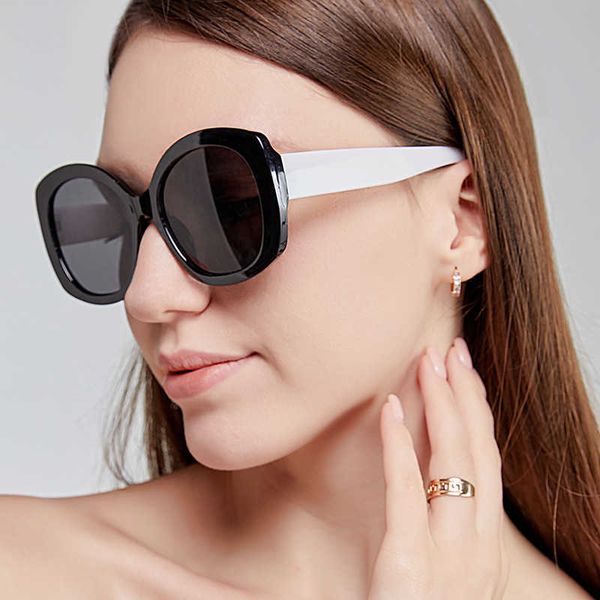 

2021 oval new personalized large frame in fashion street sunglasses, White;black