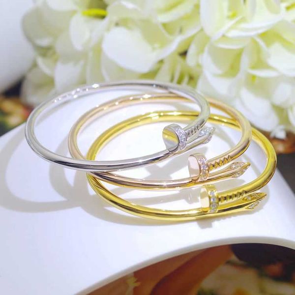 

titanium steel nail bracelet ins niche design for male and female couples bracelet niche high-end gift r725, Black