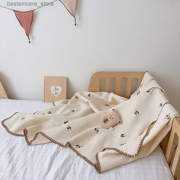 

baby muslin quilt blanket bear bunny embroidery cotton gauze newborn baby comforter infant bedding quilts cover 110140cm l230522