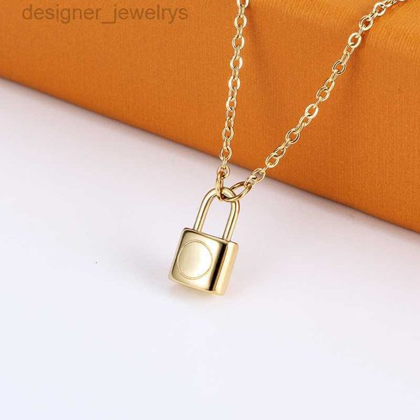 

new pendant necklace fashion designer design 316l stainless steel holiday gift for men and women, Silver