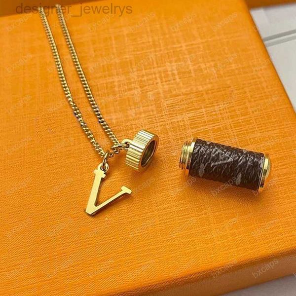 

designer pillar box pendant necklaces for women men luxurys designers flower necklaces mens choker fashion jewelry with box d2112314z, Silver