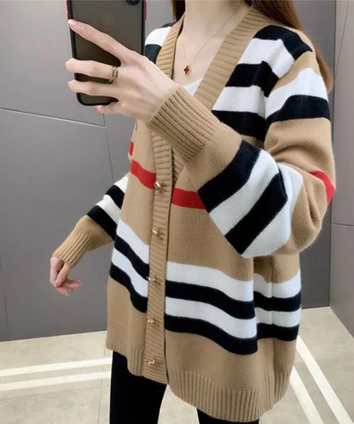 

designer womens v neck sweaters long sleeved cotton knit sweater cardigan loose casual jacket coats, White;black