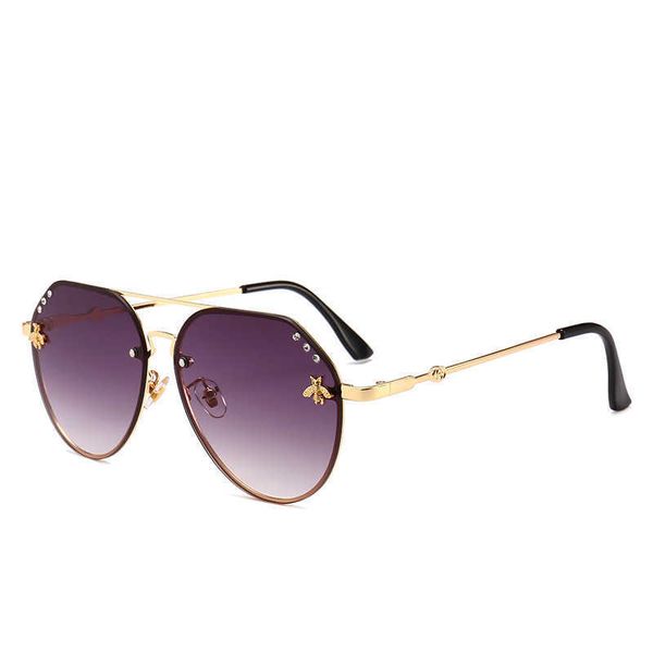 

wholesale of sunglasses new metal bee embedding diamond decoration pilot trend street shoot progressive ocean film sunglasses 870, White;black