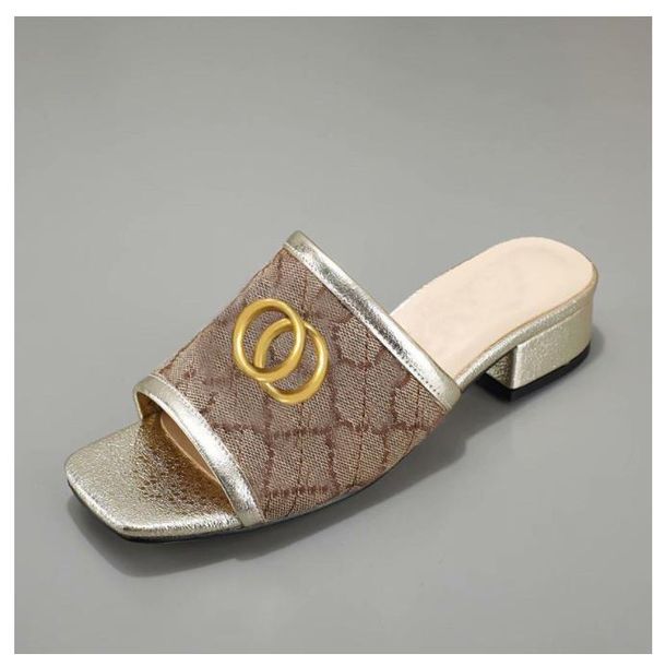 

with box designer summer beach slippers fashion loafers lazy low heeled flops leather letters lady cartoon slides women shoes metal ladies s, Black
