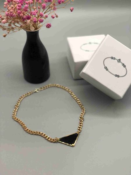 

2021 luxurys sale pendant necklaces fashion for man woman 48cm inverted triangle designers brand jewelry mens womens highly quality 19 model, Silver