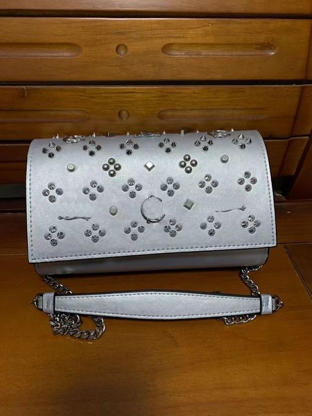 

women rivet messenger bags personalityhead embossed holding envelope shoulder bag street trend head genuine leather handbag purse famous sin