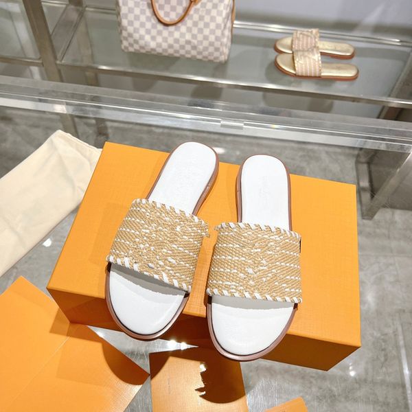 

luxury flat sandals various styles slippers solid color palm print grain bright leather beach casual indoor 0623, Black