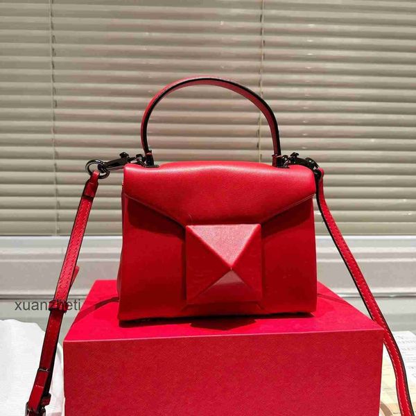 

luxurys valentino designer light women texture handbag bags envelope shoulder underarm zwi0