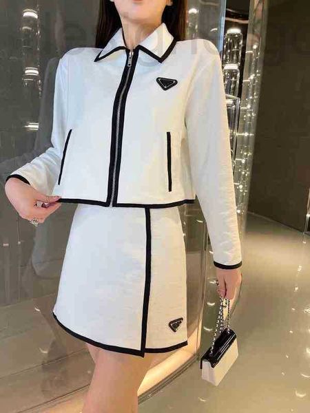 

two piece dress designer set new letter triangle contrast color simple lapel long sleeve zipper jacket shorts two-piece set viey, White