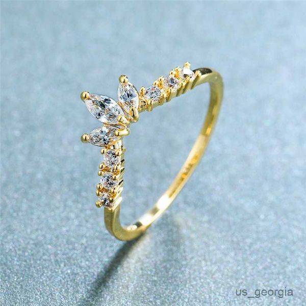 

band rings cute female white crystal stone ring yellow gold thin wedding rings for women bridal love queen crown engagement ring r230625, Silver