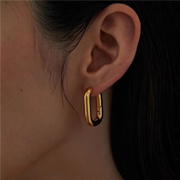 

french light luxury metal u-shaped earrings for women niche design advanced simple fashionable charm jewelry, Golden;silver