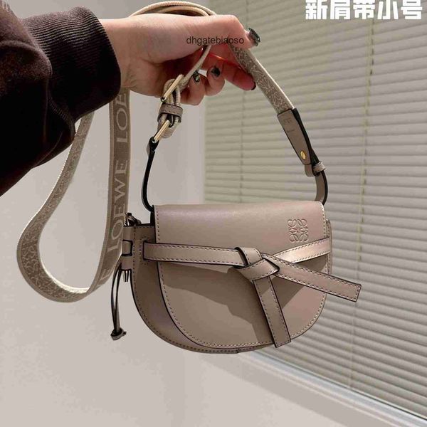 

loewbags gates bags strap 2023 wide cowhide tote embroidery girl shoulder designer saddle mini bow bag crossbody women handbags 20cm knyg
