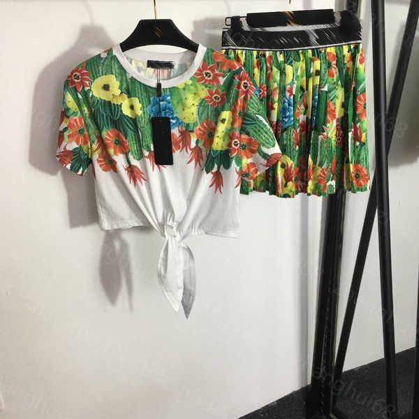 

23ss skirt set womens designer clothing cactus flower print strap waist short crop short sleeve t-shirt webbed high waist pleated short skir, White