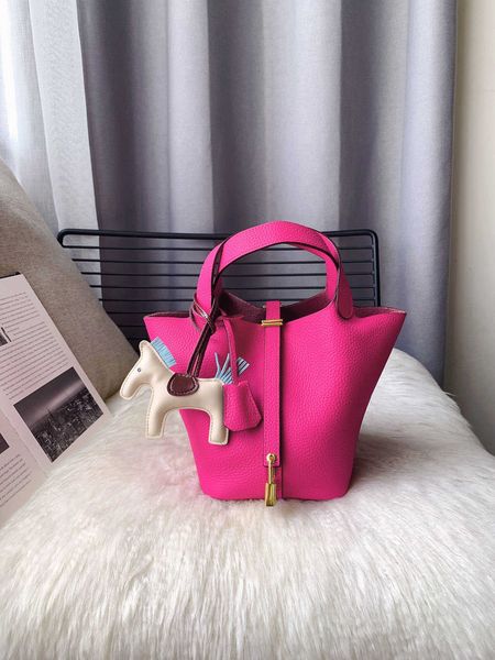 

wholesale designer h ormes totes handbags advanced vegetable basket women's bag water bucket 2023 new handbag rose red cowhide have log