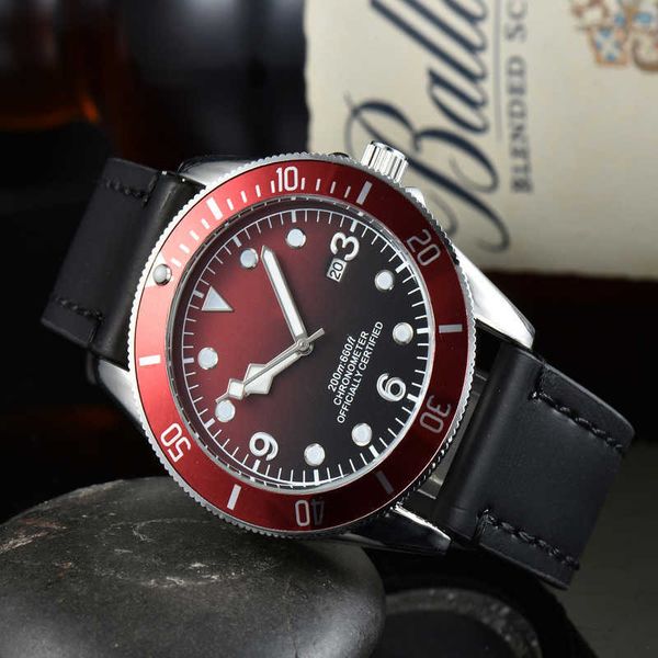 

luxury design business three hands quartz men's watch 0702-222-23, Slivery;brown
