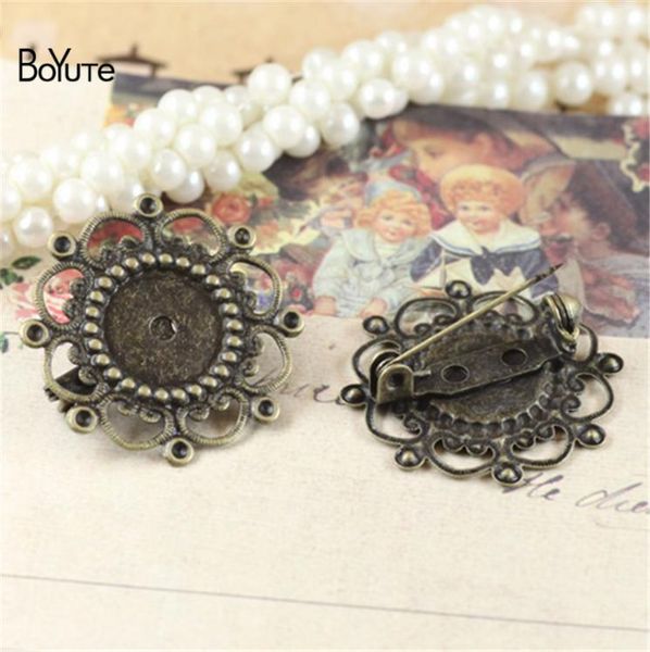 

boyute new product 20pcs round 12mm cabochon brooch base antique bronze plated vintage diy jewelry accessories7136419, Slivery;crystal