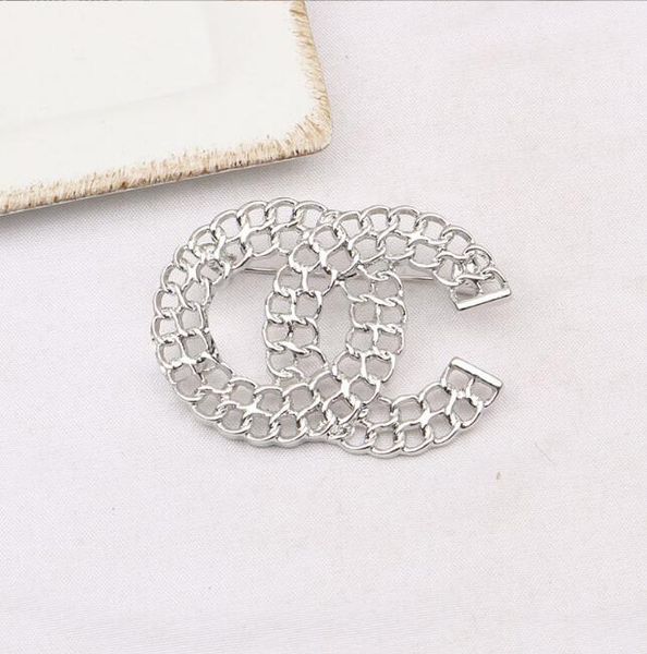 

luxury designer brooches brand letter brooches inlaid pearl rhinestone brooch womens wedding broochs jewelry gift accessories 20style, Gray