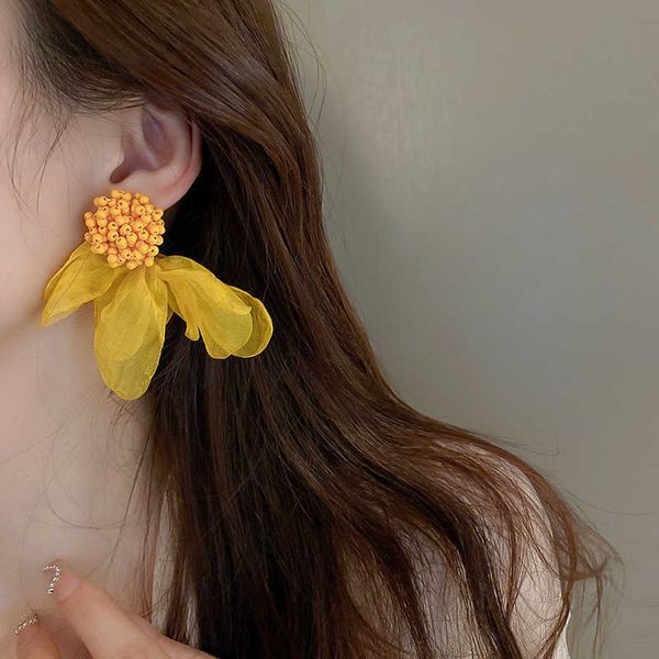 

silver pin retro lace acrylic petal earrings korean wind sweet temperament earrings fashion earrings 0628-111-23, Golden