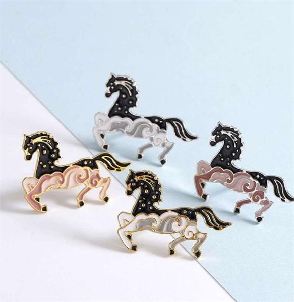 

animal horse gutta percha colored brooch pin jewelry yiwu jewelry1585043, Gray