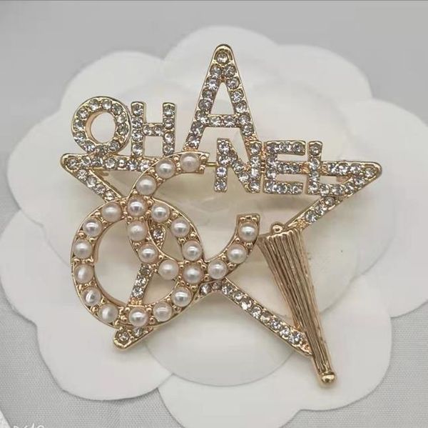 

individuality designer letters brooch fashion famous women letter pearl crystal rhinestone suit pin jewelry accessories 20style, Gray