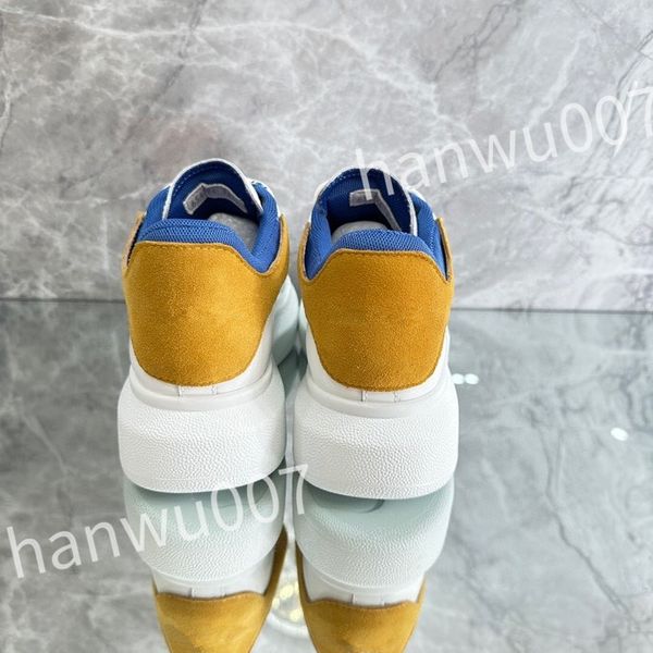 

2023 new luxury quality designer sneakers calfskin casual shoe fashion reflective shoes men women sneaker vintage trainers leather, Black